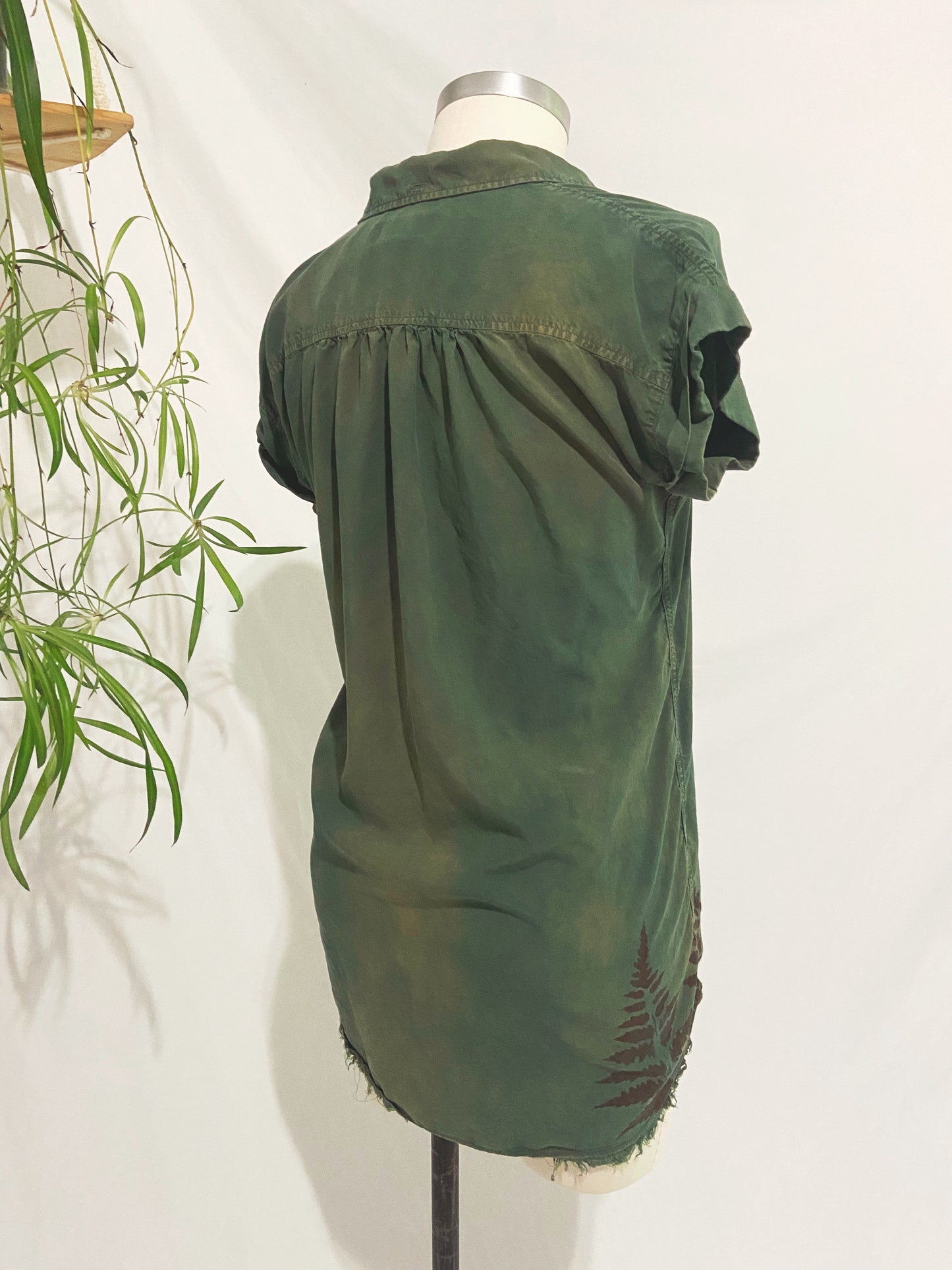 SECOND GENERATION - FERN ARTISTS SHIRT - Medium