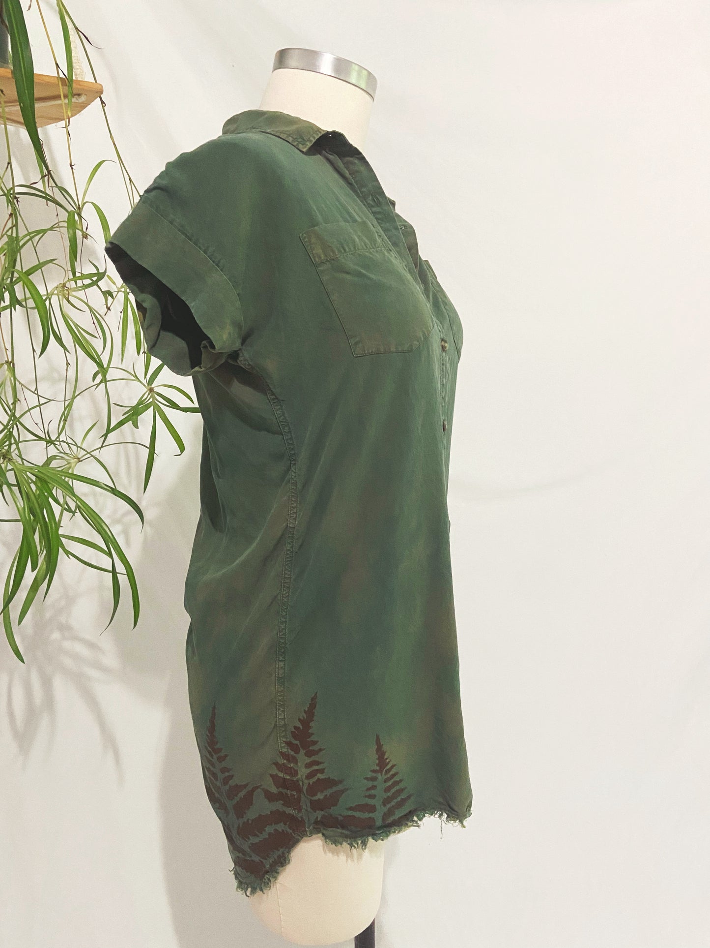 SECOND GENERATION - FERN ARTISTS SHIRT - Medium
