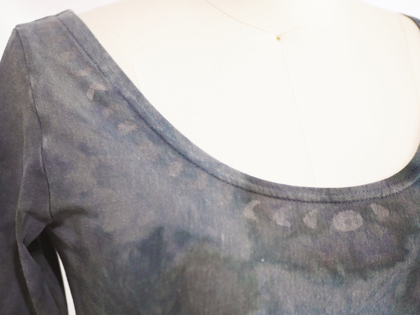 LUNAR CROP SLEEVED - Small