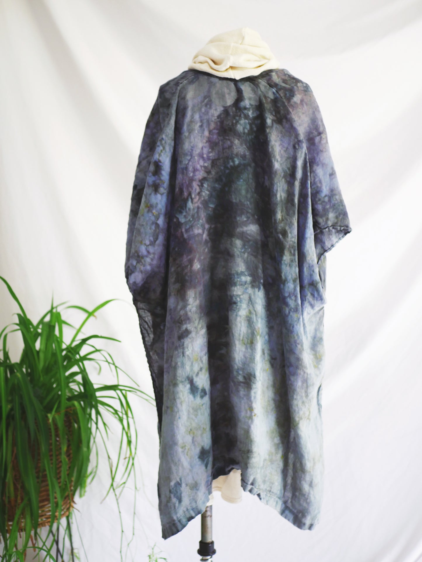 SECOND GENERATION - LUNAR KIMONO - Small