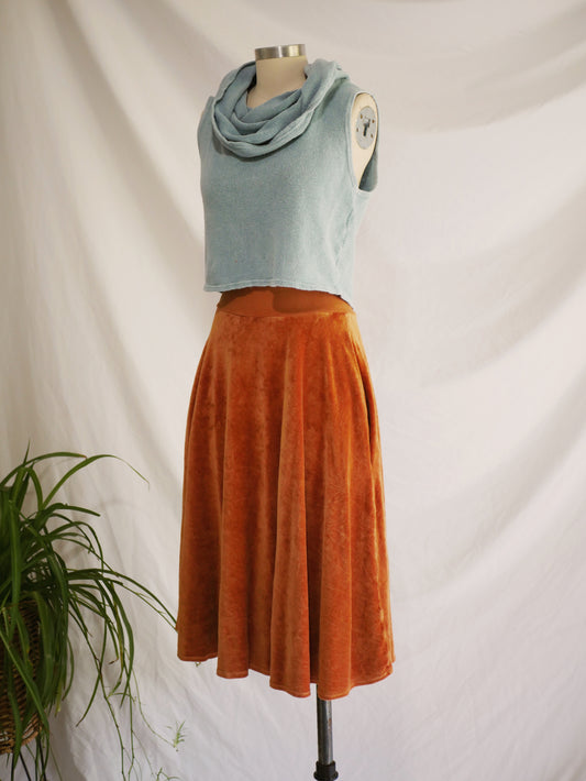 VELOUR CLOVER SKIRT w. POCKETS - Small