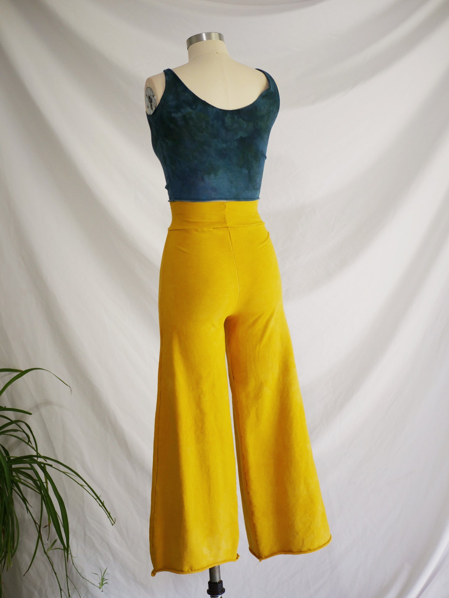 THICK TERRY GAUCHOS- Small